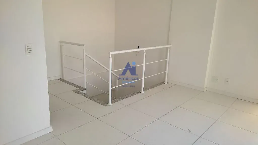 4-bedroom 178 m² apartment with 2 parking spots and balcony — photo 3