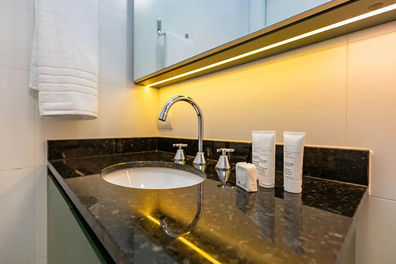 Apartamento amueblado de 1 dormitorio con escritorio — photo 52