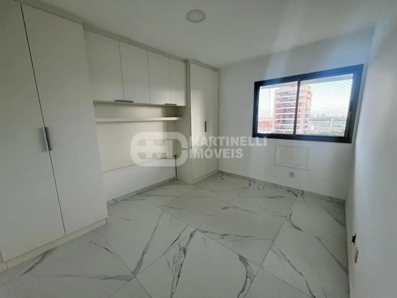 Unfurnished apartment with 3 bedrooms and 1 bathroom — photo 10