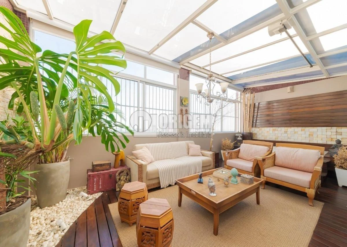 Furnished 216 m² apartment with 3 en-suites — photo 14