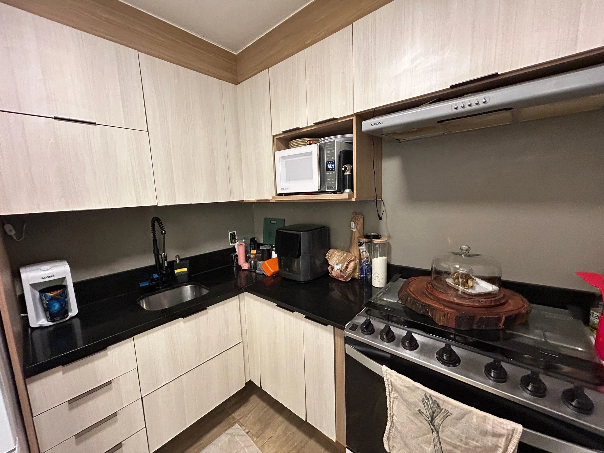 Furnished apartment with 2 bedrooms and 1 en-suite — photo 24