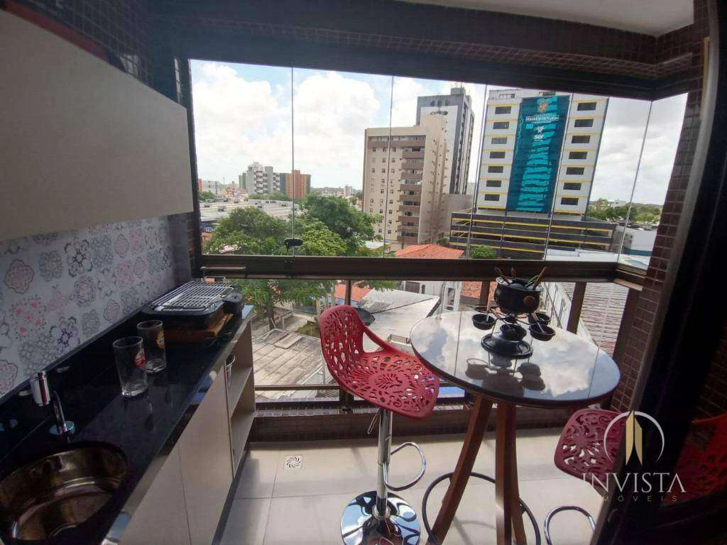 2-bedroom apartment with suite and private BBQ area — photo 2