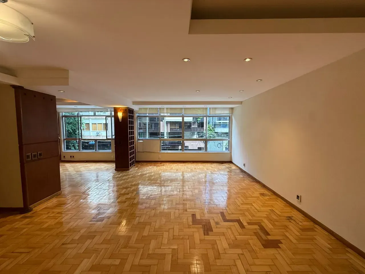 Unfurnished apartment with 2 bedrooms and 2 bathrooms — photo 13
