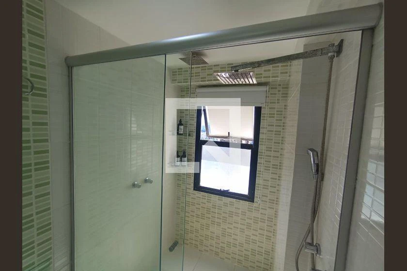 Furnished 70 m² apartment with 1 en-suite bedroom — photo 38