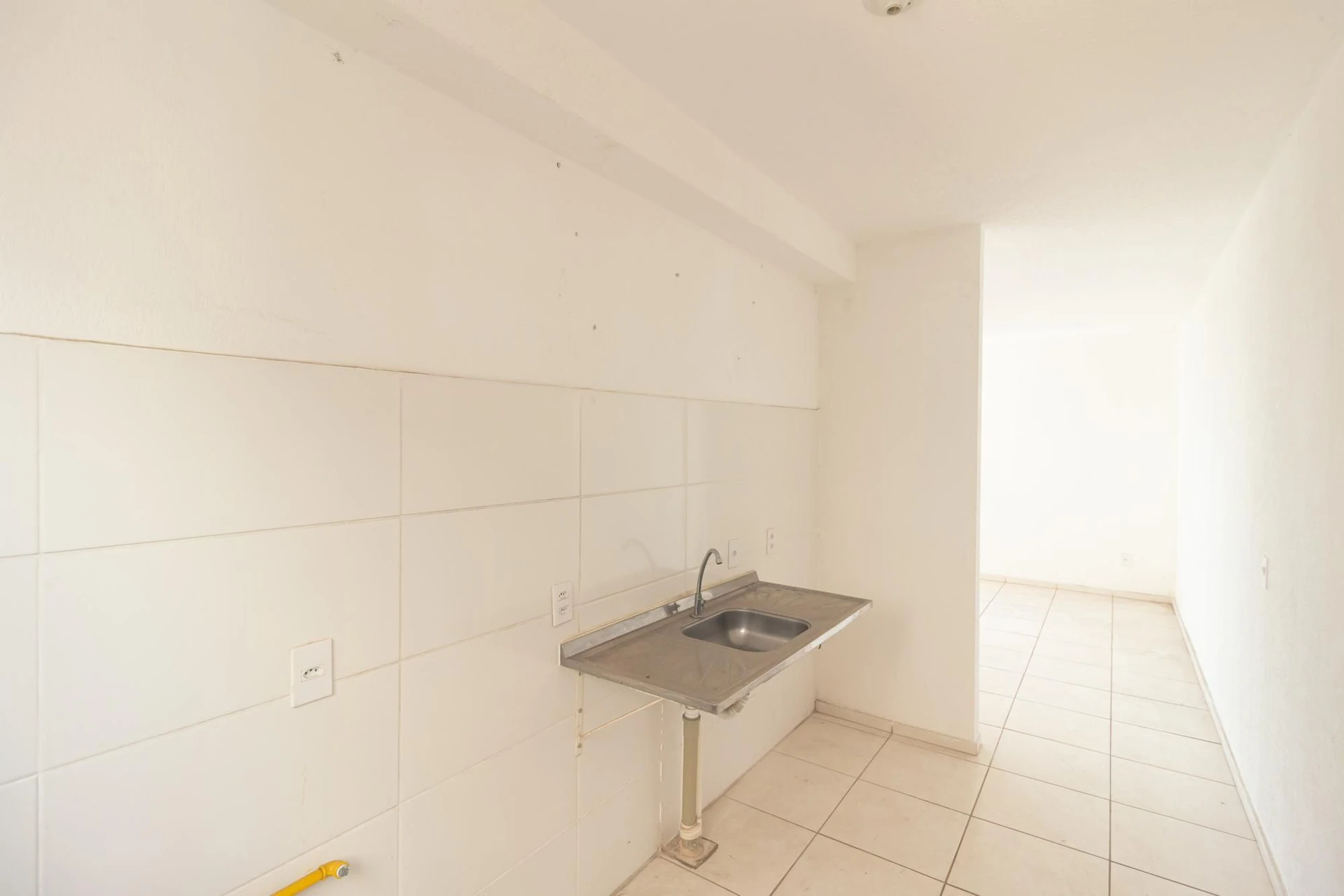 Unfurnished 2-bedroom apartment with 1 bathroom — photo 36