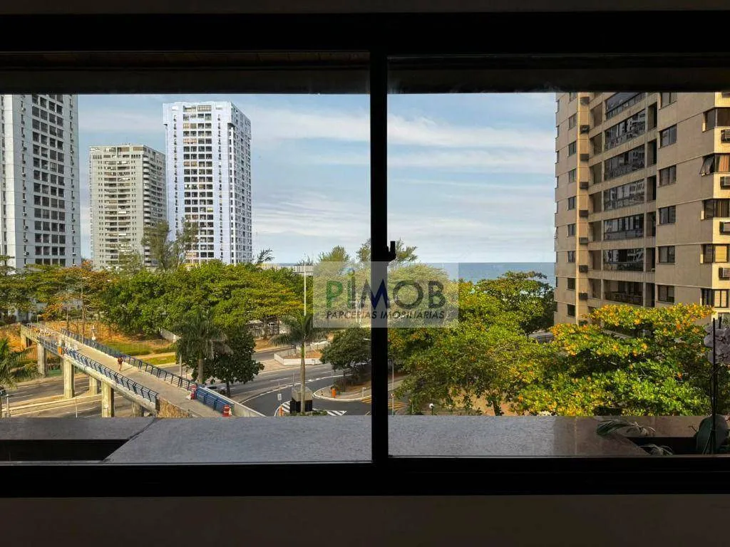 Floor-to-ceiling windows in a 3-bedroom apartment, 110 m² — photo 14