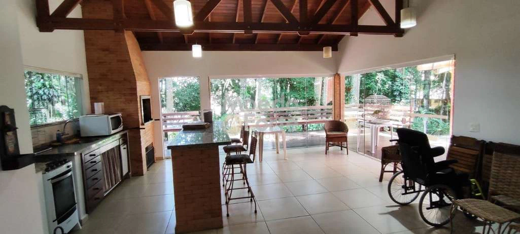 Gated-house with 3 bedrooms and 300 m² — photo 2