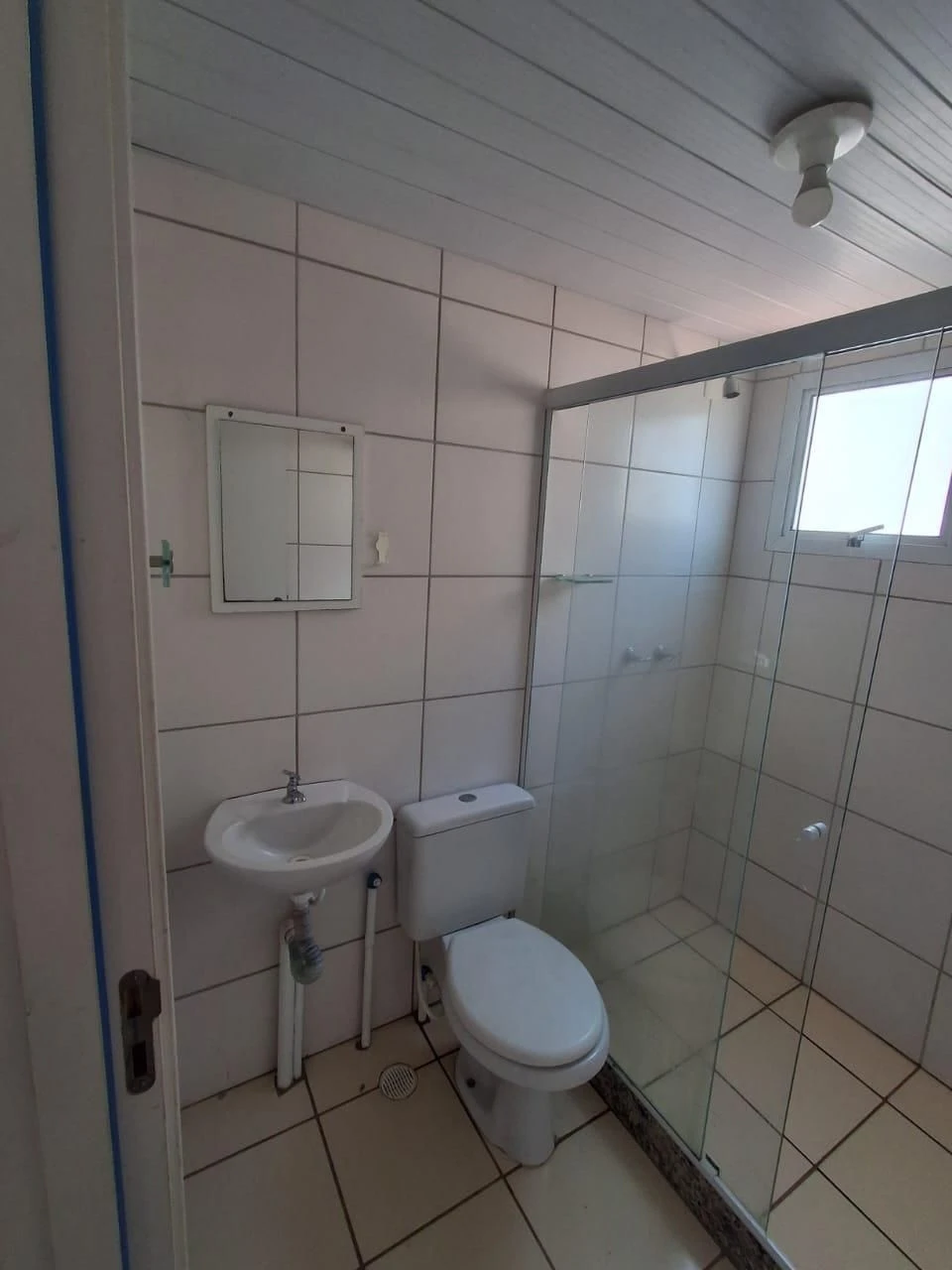 Apartamento de 2 quartos em condomínio com piscina — photo 5