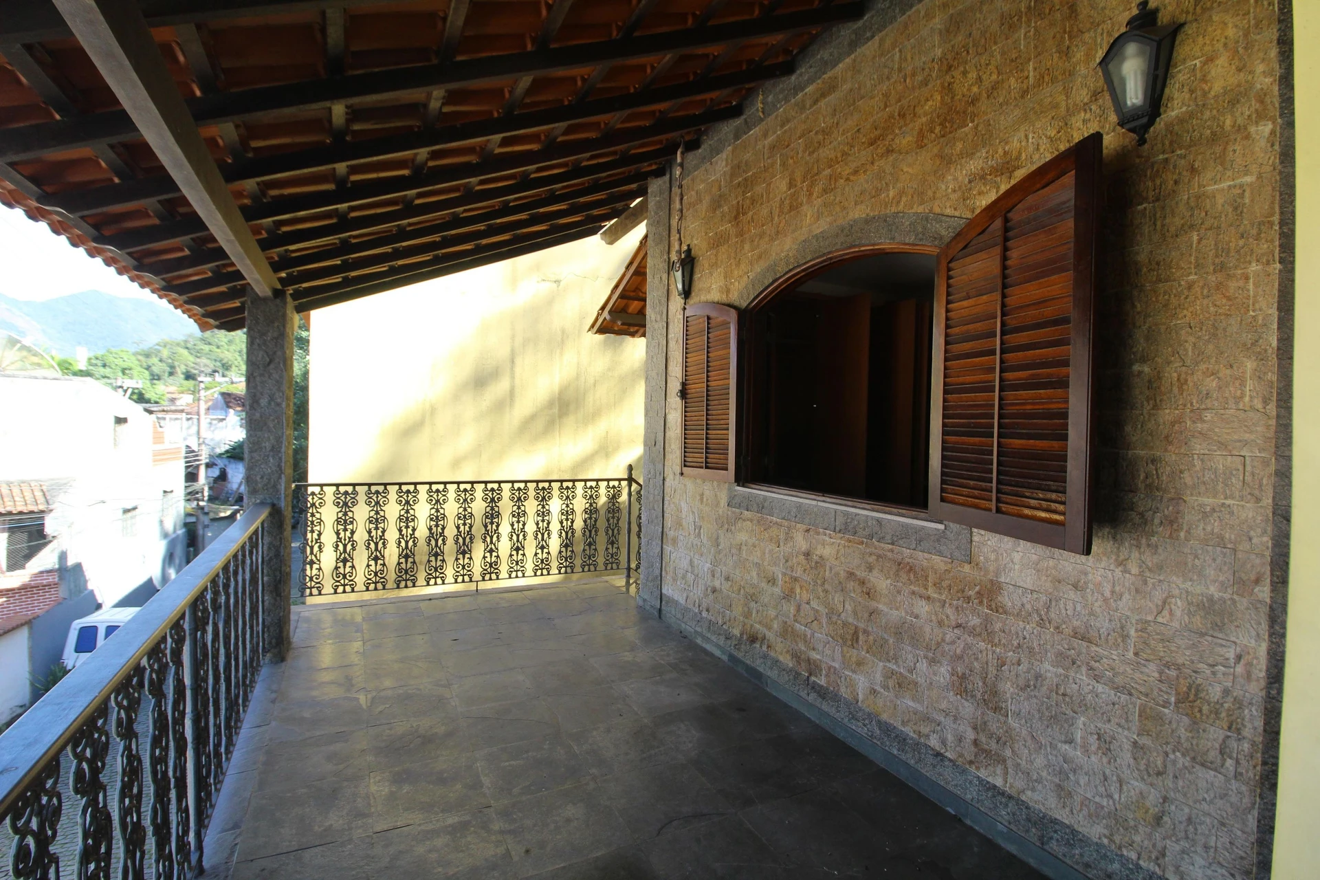House with 2 bedrooms, private garden and balcony — photo 29