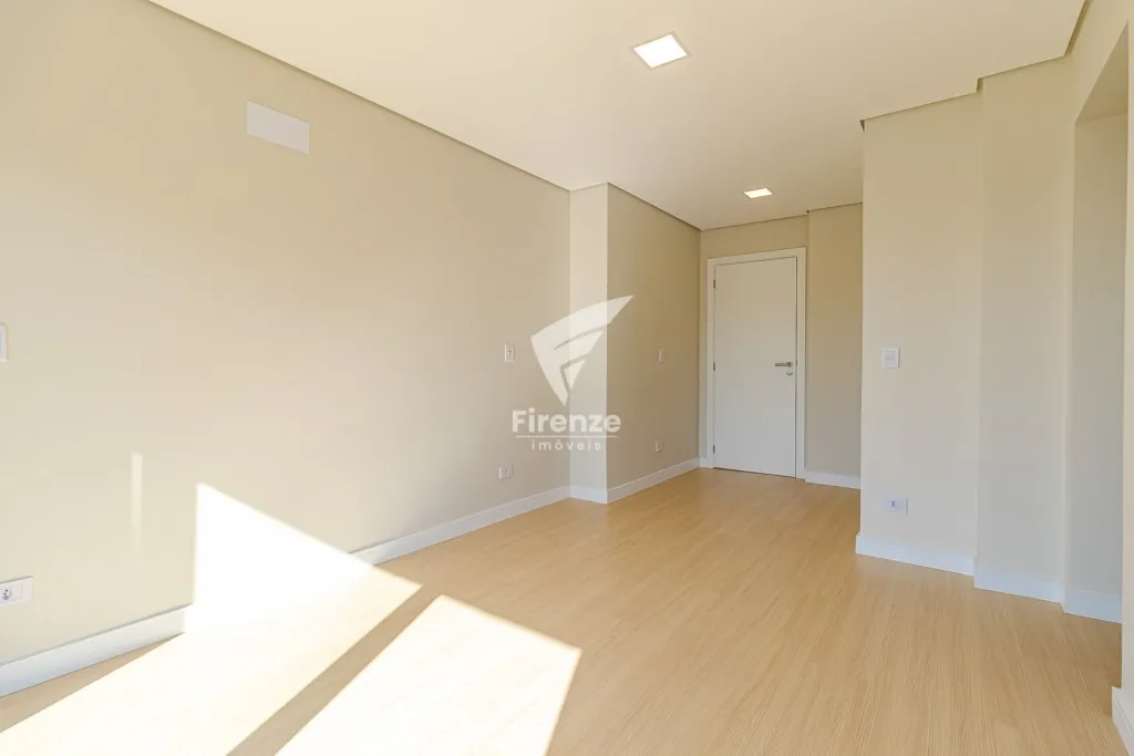 Furnished house with 4 bedrooms and 320 m² — photo 52