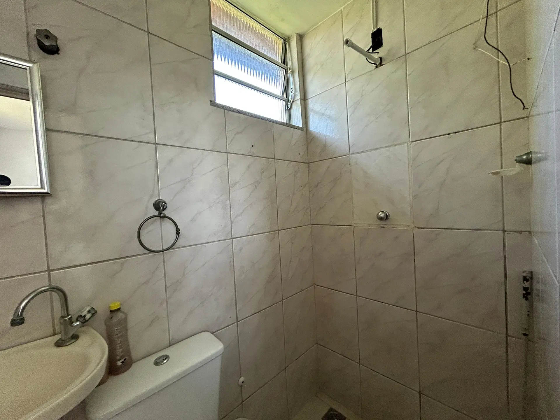 Unfurnished 3-bedroom apartment with 2 baths, no parking — photo 49