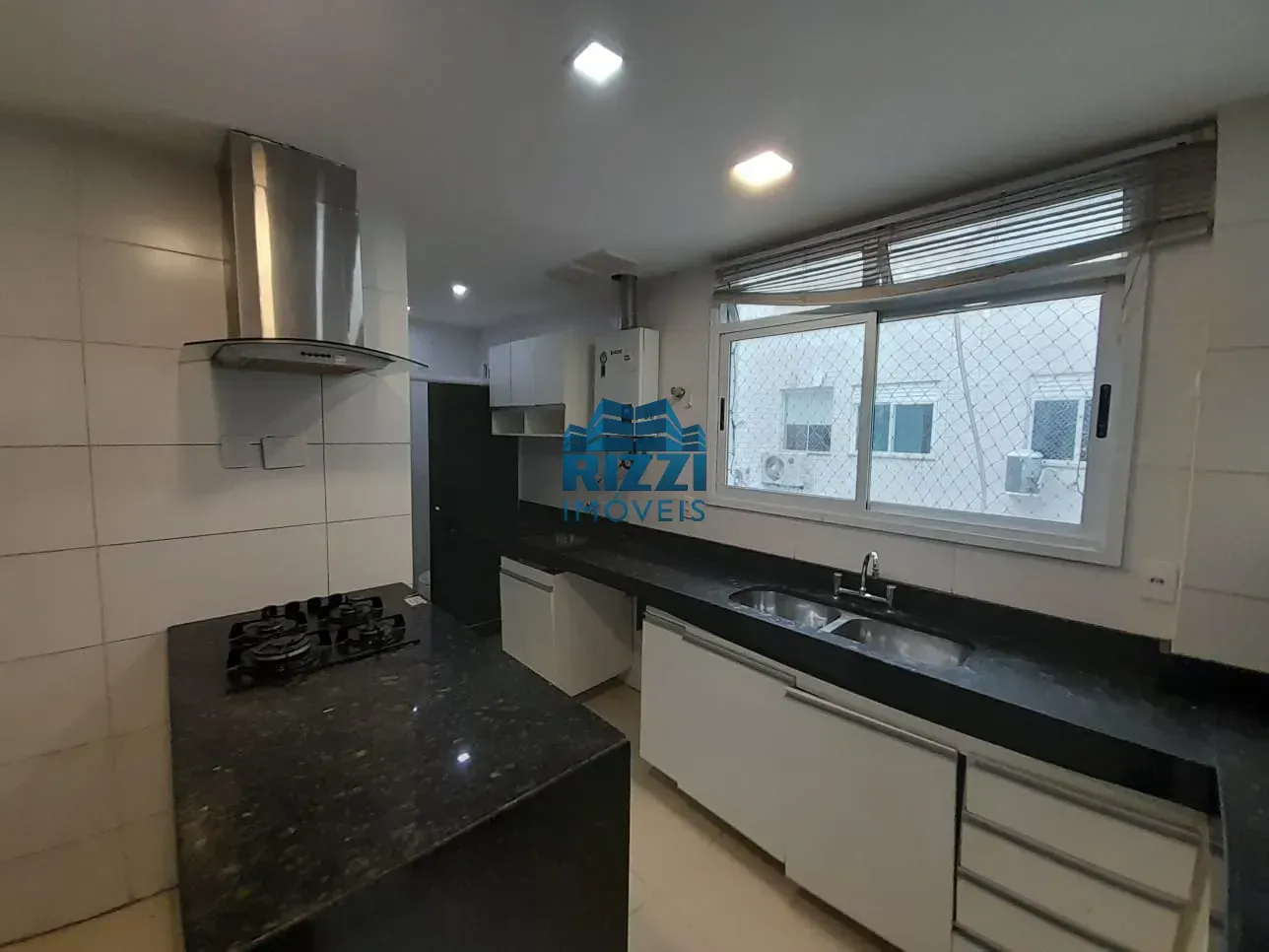 Apartamento com 3 quartos e 5 banheiros com terraço — photo 31