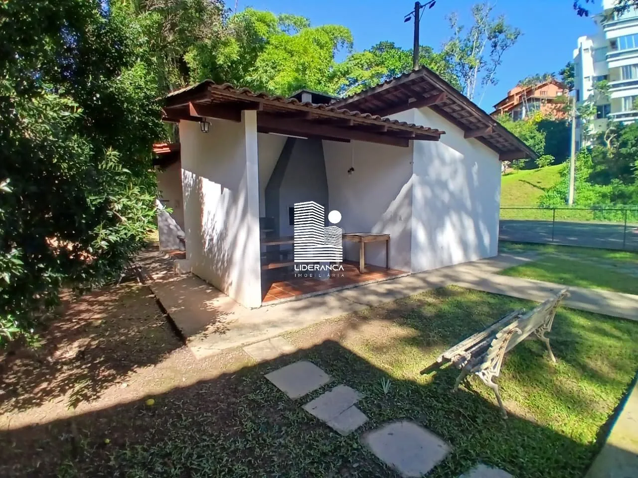 Apartamento de 3 dormitórios com cozinha a gás, 154 m² — photo 37
