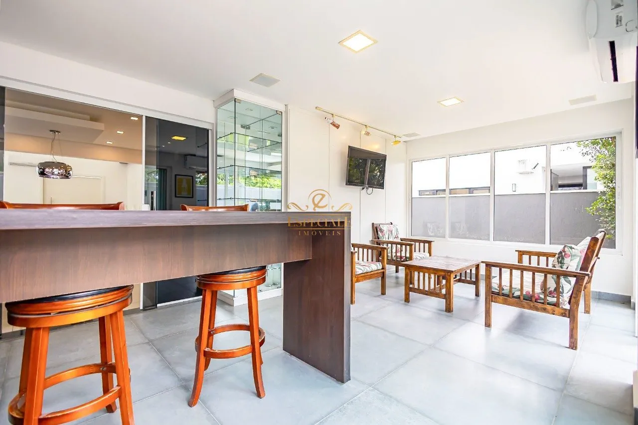 Condo house with 4 bedrooms and a private garden — photo 48