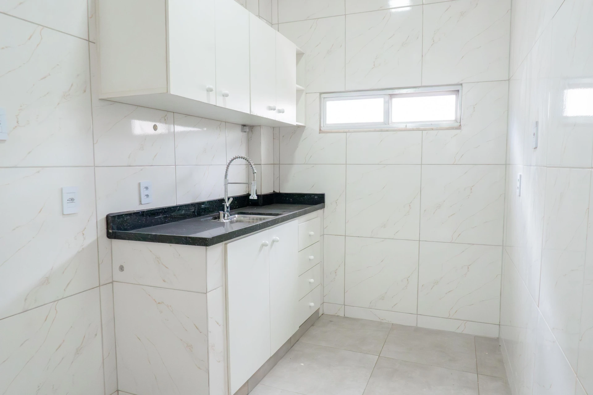 Apartment with 2 bedrooms and a balcony — photo 15