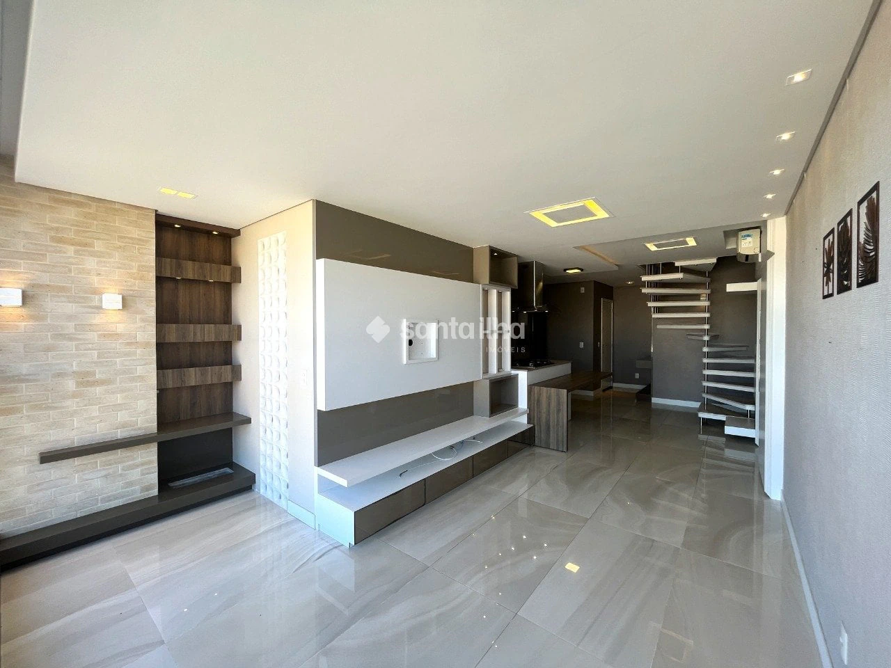 Квартира 114 м² с видом на горы и панорамными окнами — photo 14