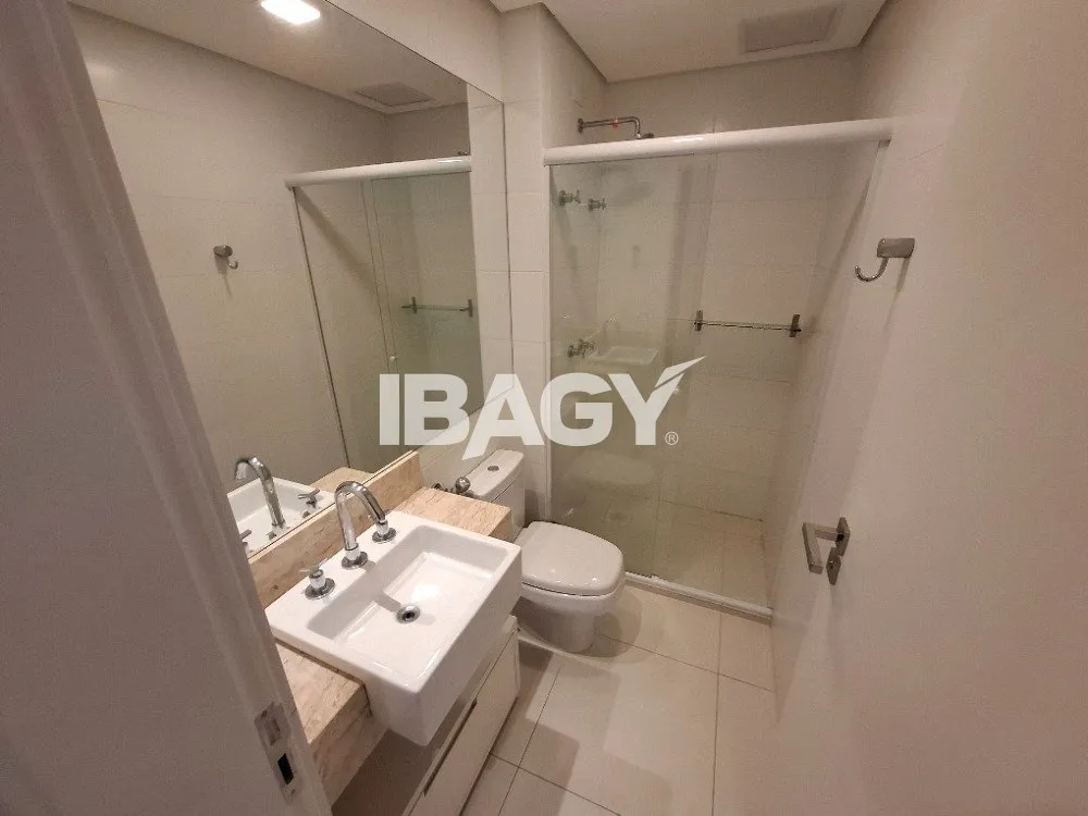 Furnished 60 m² studio with 1 parking space and balcony — photo 11