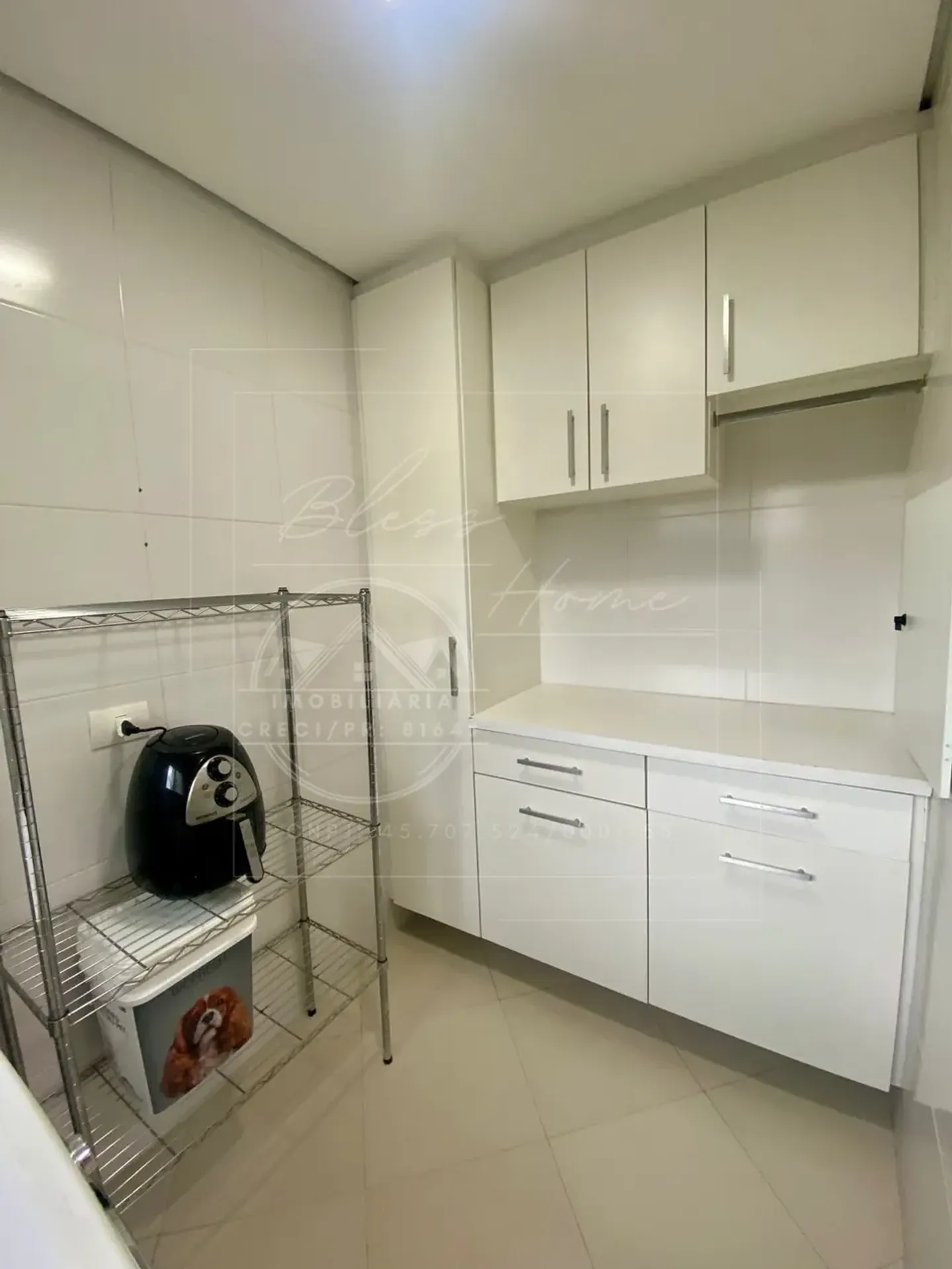 2-bedroom apartment in a building with a gym — photo 8
