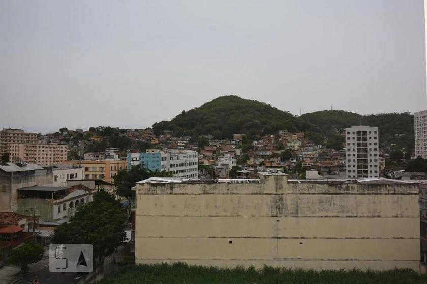 2-bedroom apartment with a mountain view in Rio de Janeiro — photo 33