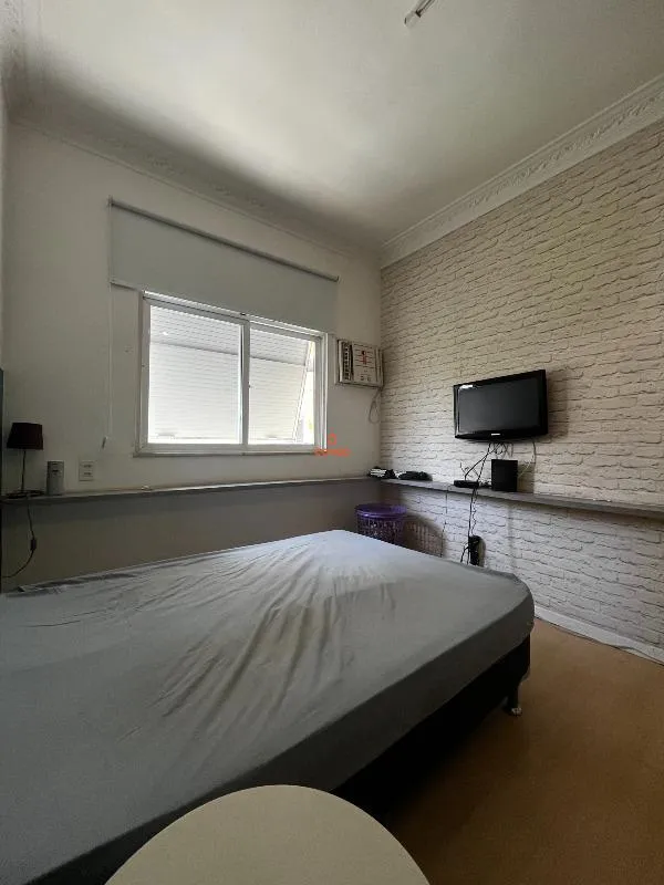One-bedroom apartment with a washing machine — photo 15