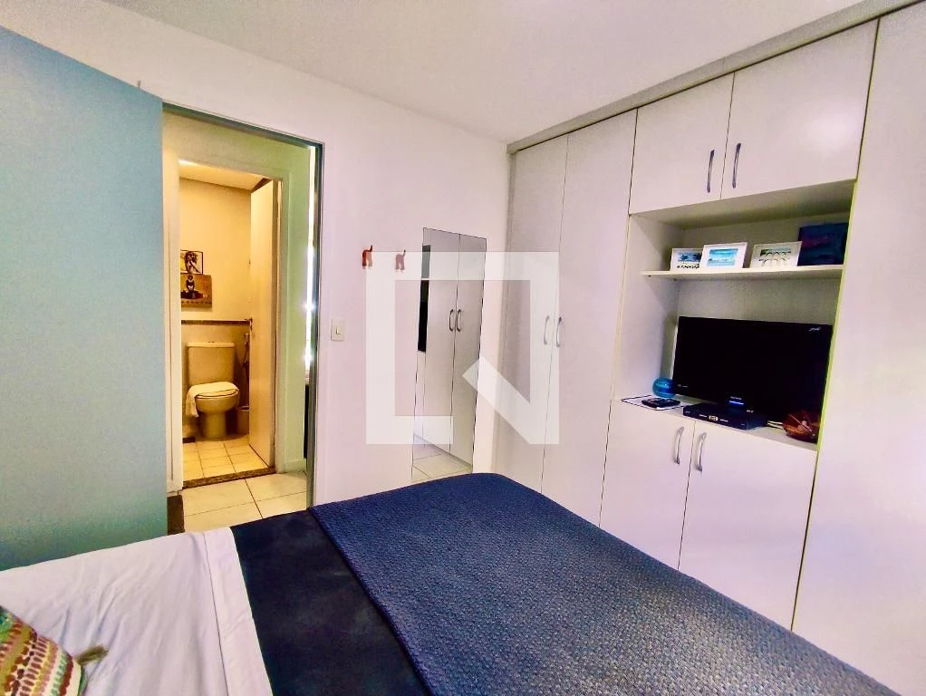 Furnished 1-bedroom apartment with open kitchen — photo 9