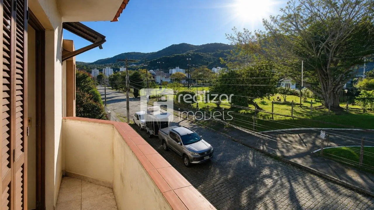 Furnished 4-bedroom house with 4 parking spaces — photo 8