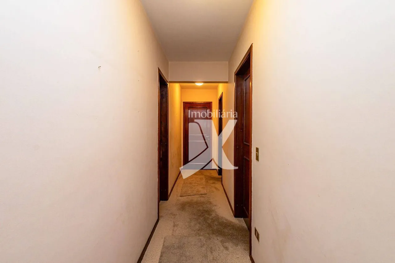 Furnished 3-bedroom apartment with balcony — photo 20
