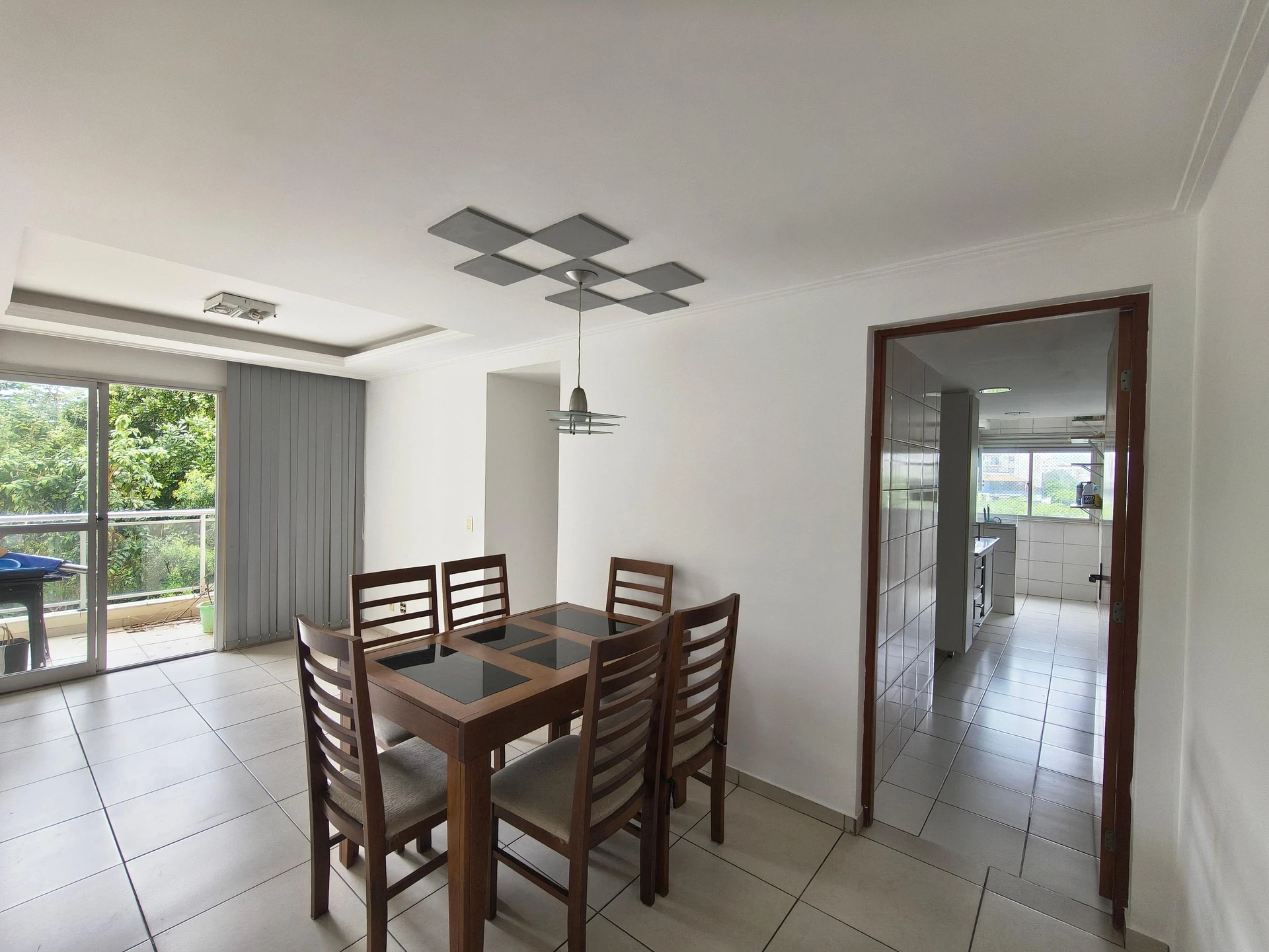 Apartment with 3 bedrooms, balcony and 2 bathrooms