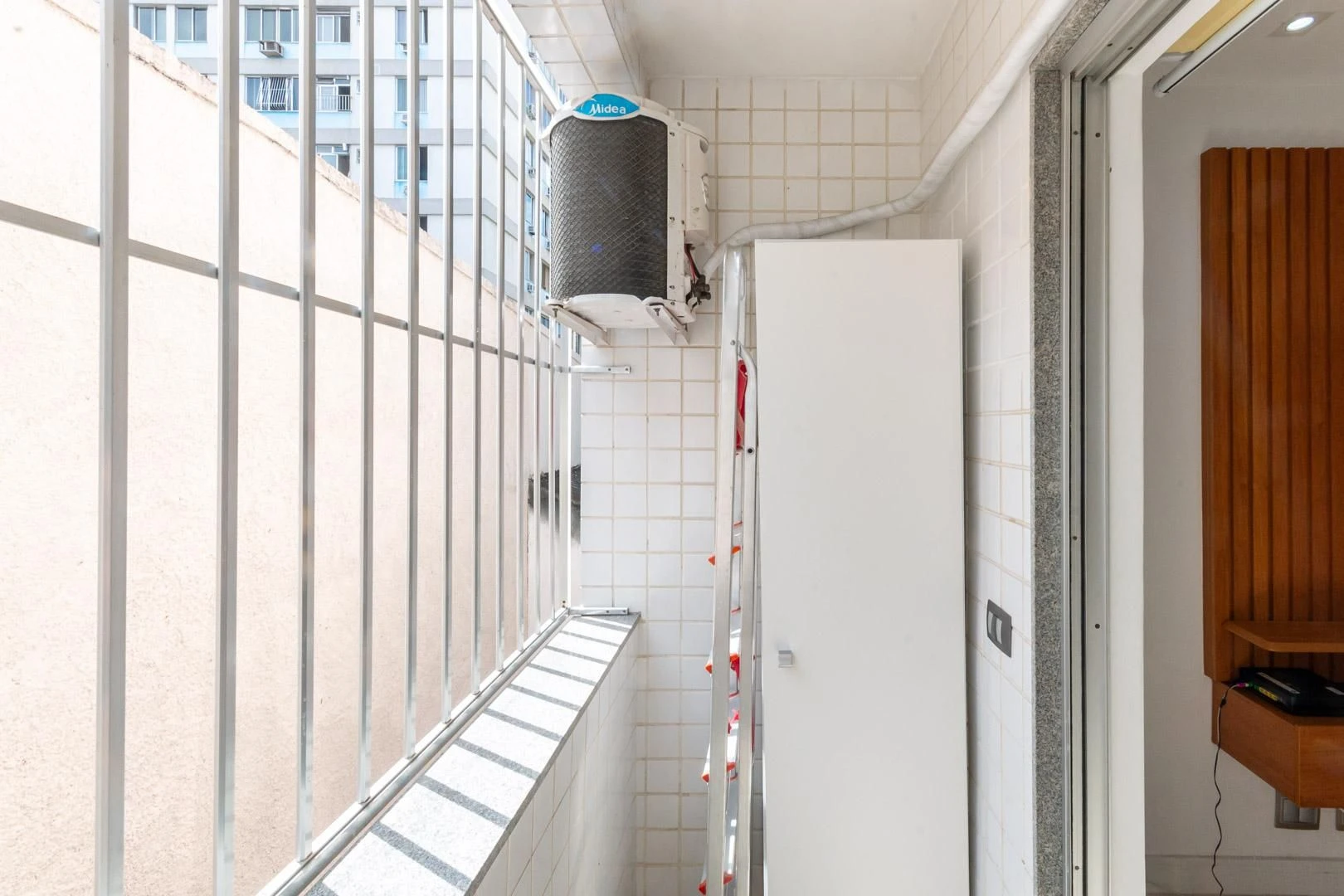 Робоче місце та 2 спальні: квартира 61 м² — photo 29