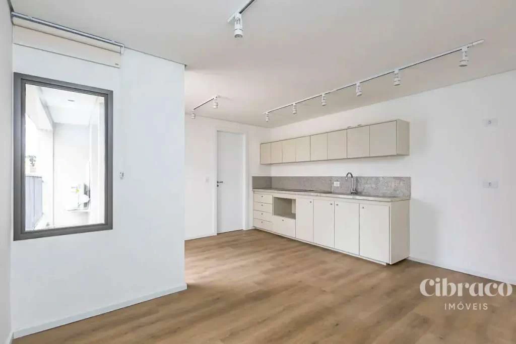 Apartamento de 1 quarto com varanda e ar-condicionado — photo 3