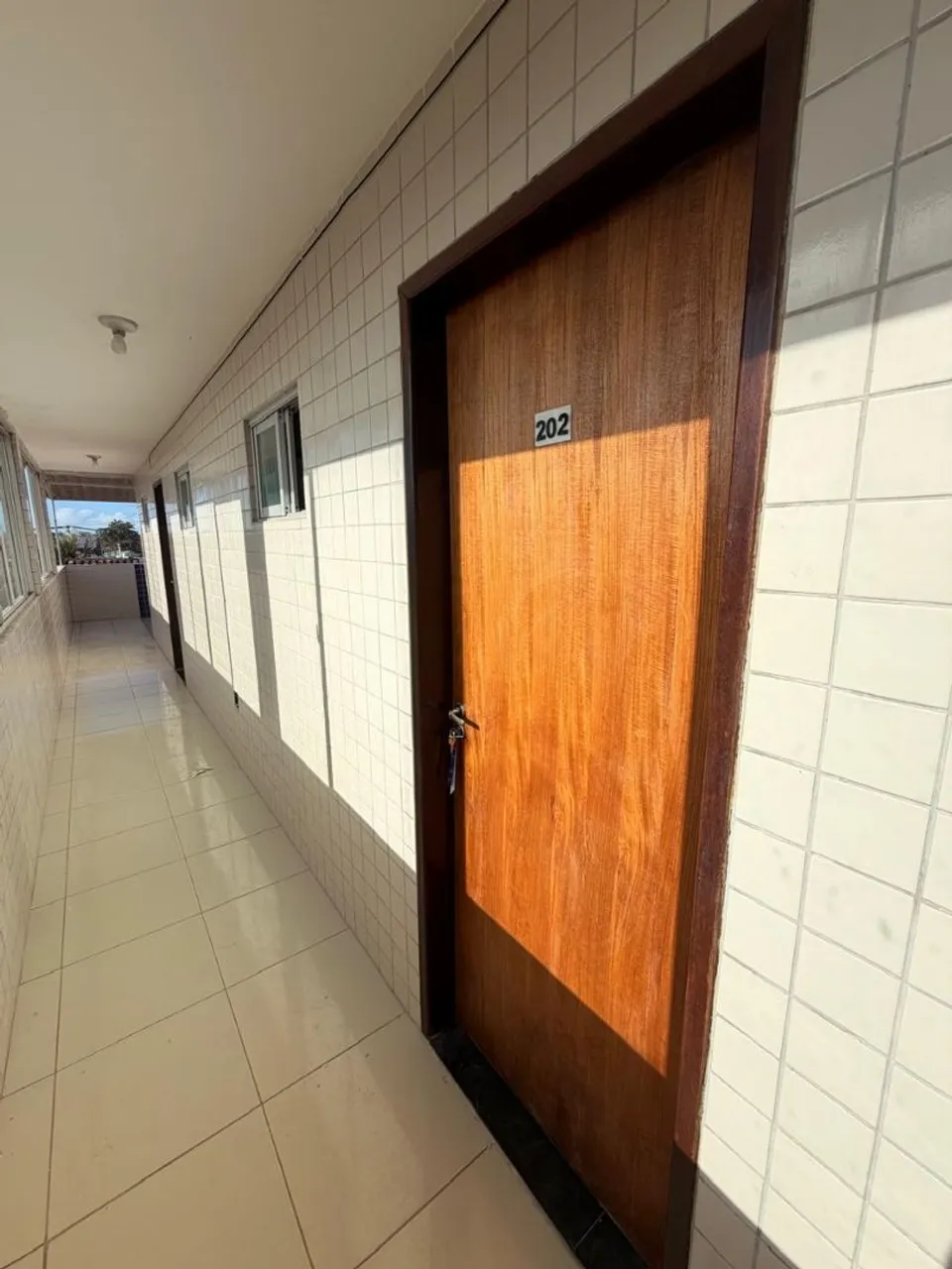 Apartment with 2 bedrooms and 1 bathroom with glass shower — photo 9