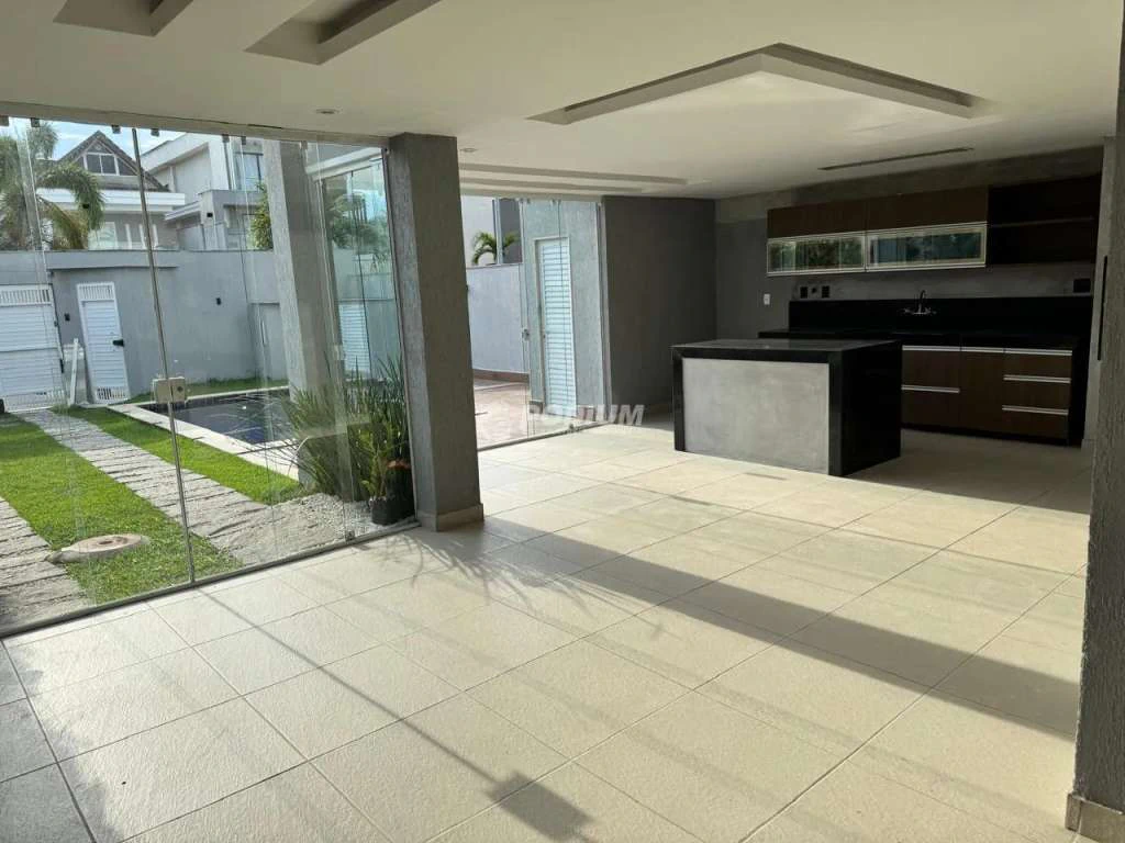 Triplex house with 4 suites, 360 m² and 2 parking spots — photo 8