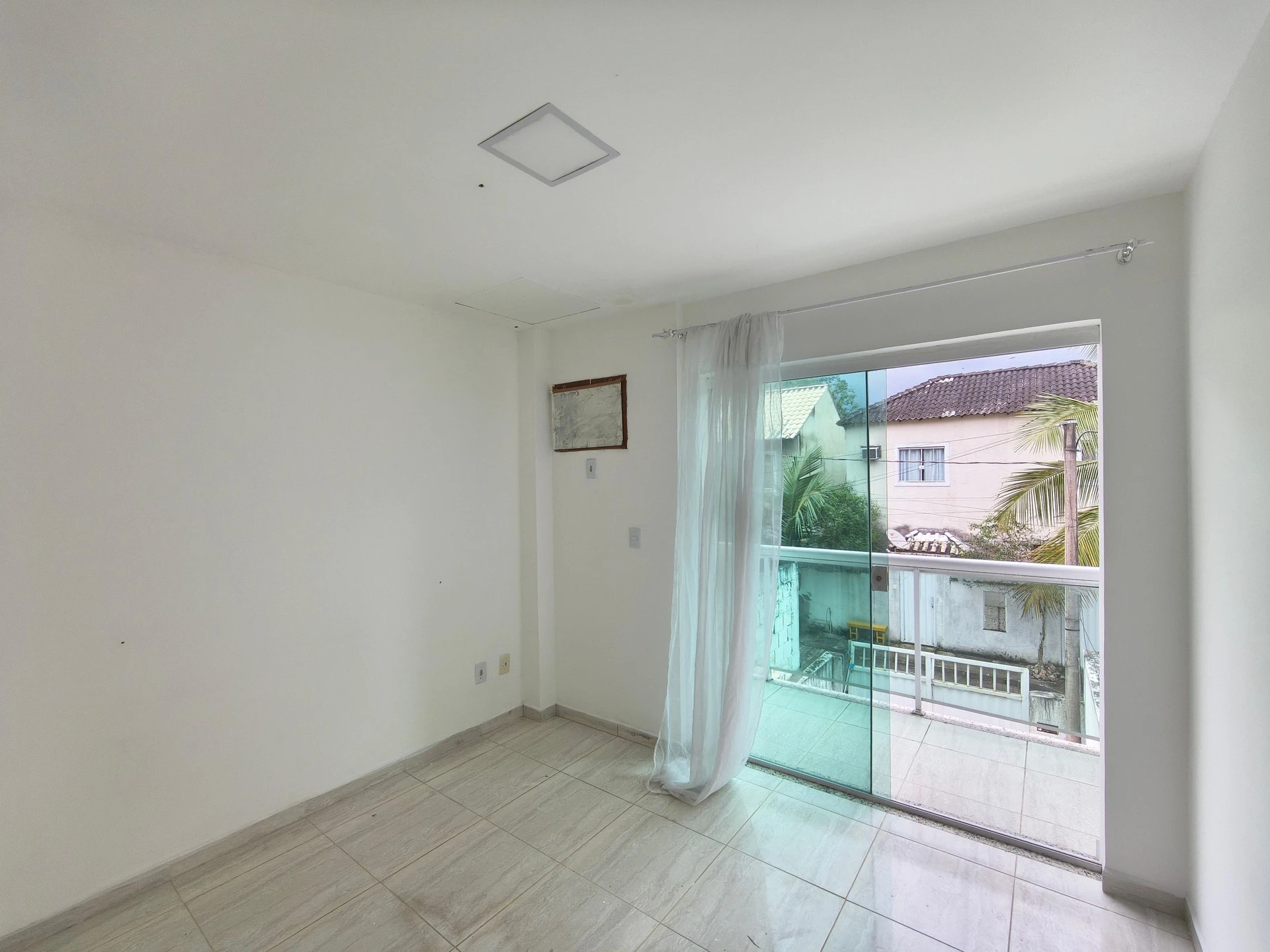 Casa, 60 m², com jardim — photo 2