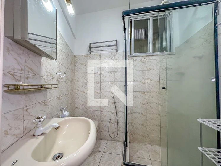 Деревянный пол или ламинат и 1 спальня: квартира 31 м² — photo 24