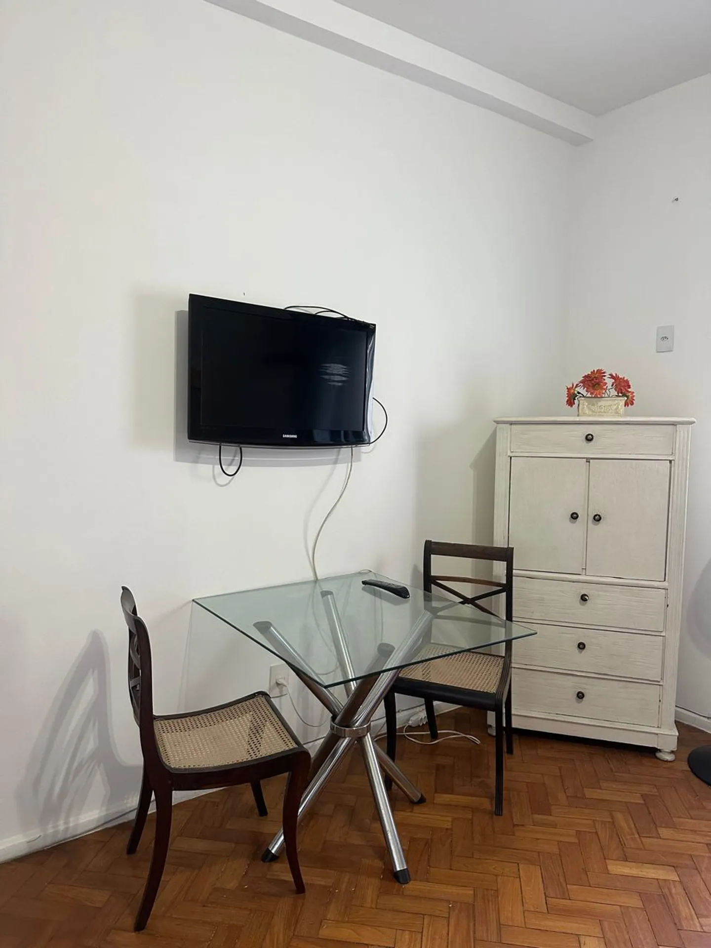 Оренда мебльованої квартири з 1 спальнею та сюїтом 30 м² — photo 5