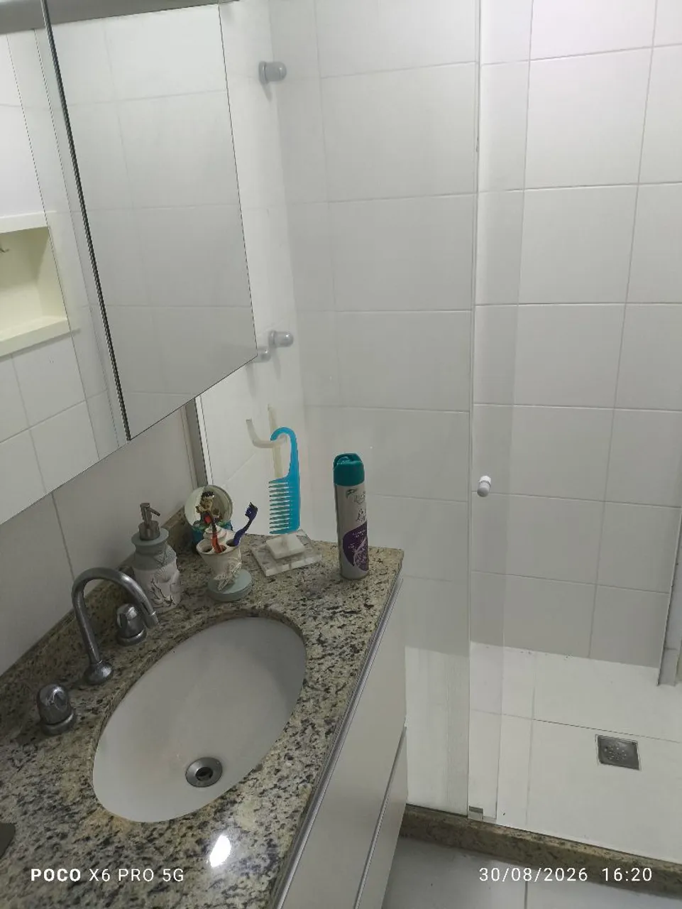 Furnished apartment with open-plan kitchen and 2 bedrooms — photo 6