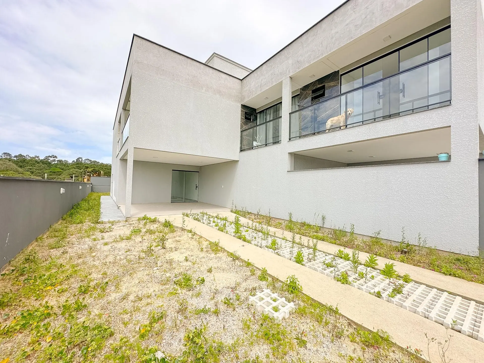 Floor-to-ceiling windows in a 3-bedroom house, 157 m² — photo 8