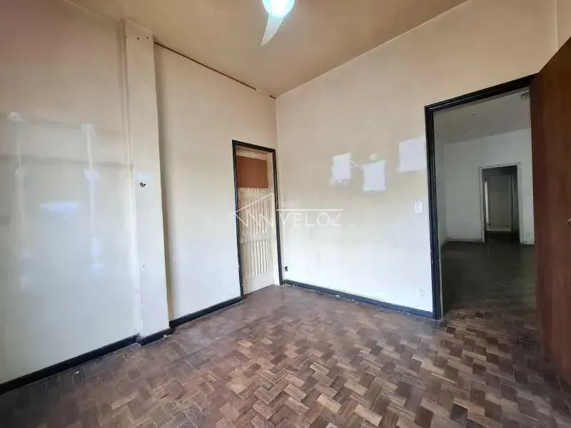 Apartamento, 100 m², com piso de madeira ou laminado — photo 6