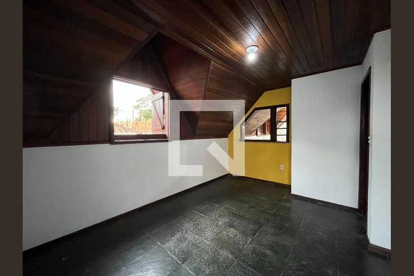 Casa com 2 quartos e varanda, 50 m² — photo 22