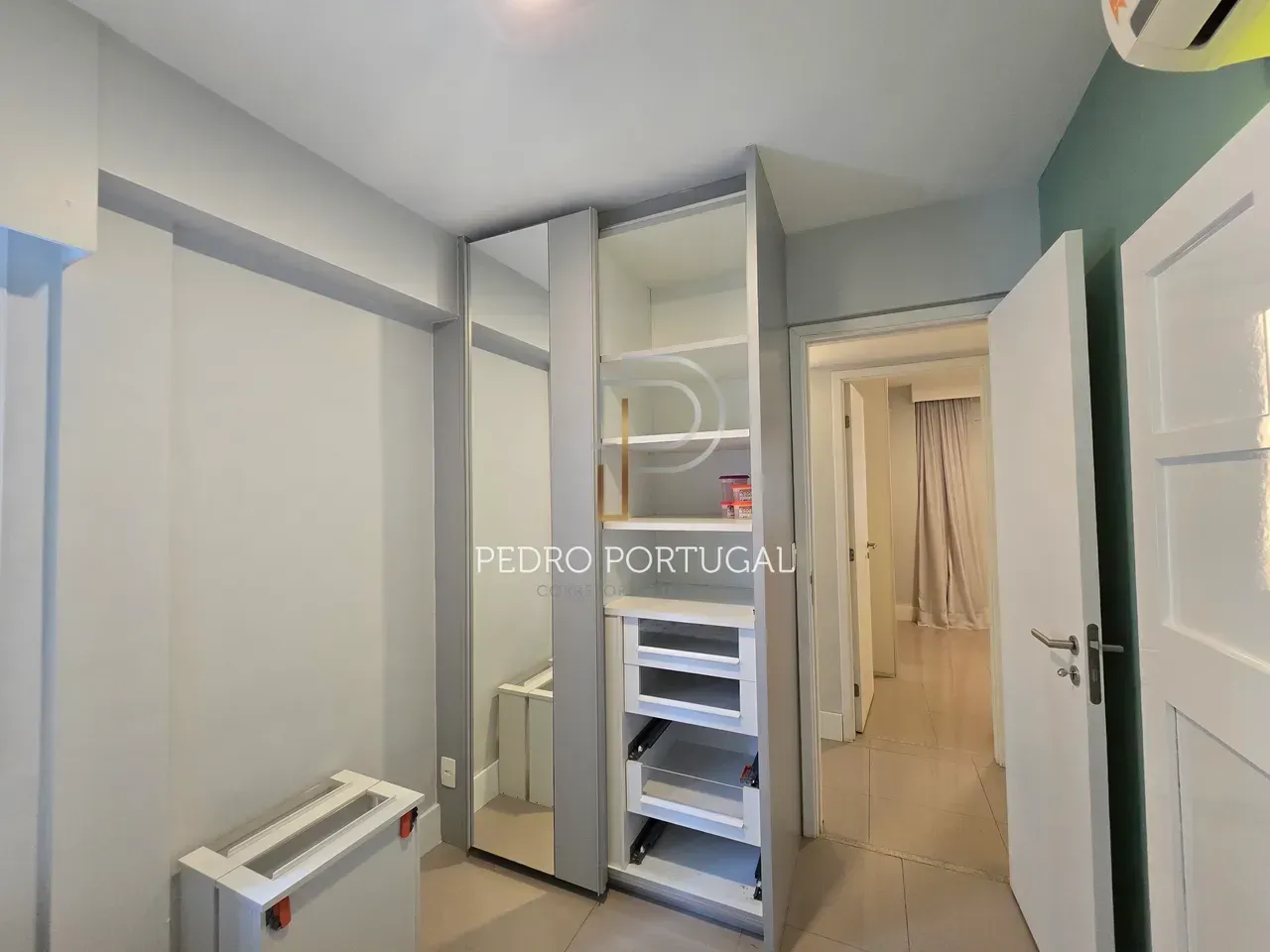Apartamento de 107 m² com 4 quartos e 3 banheiros — photo 8