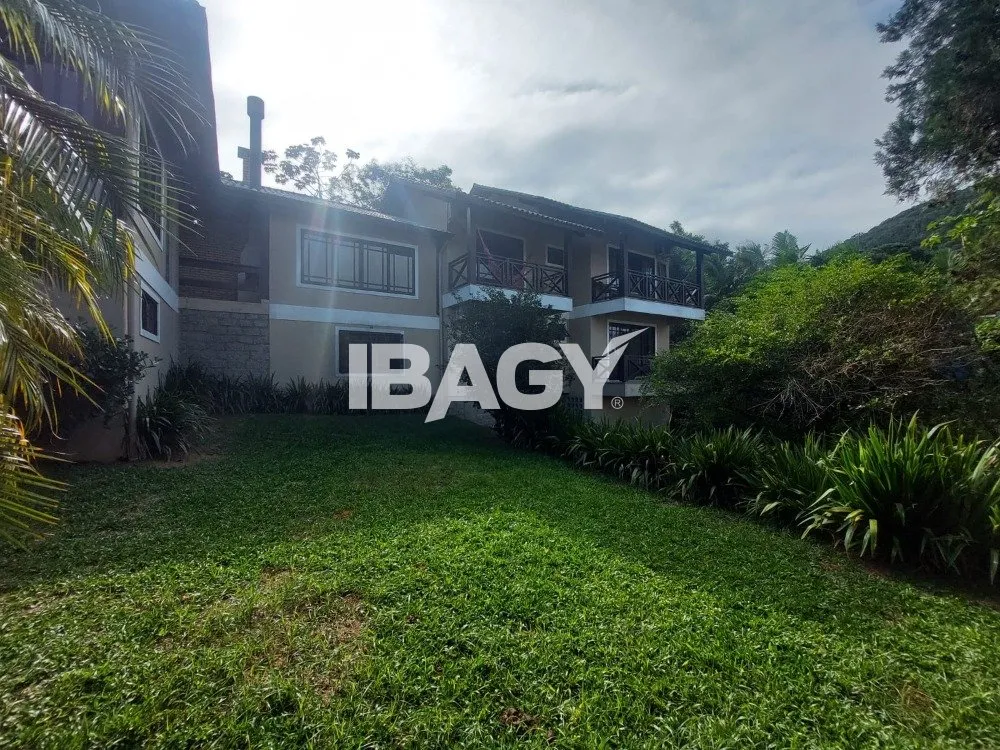 House for rent with 6 bedrooms, 5 suites and 7 bathrooms — photo 41