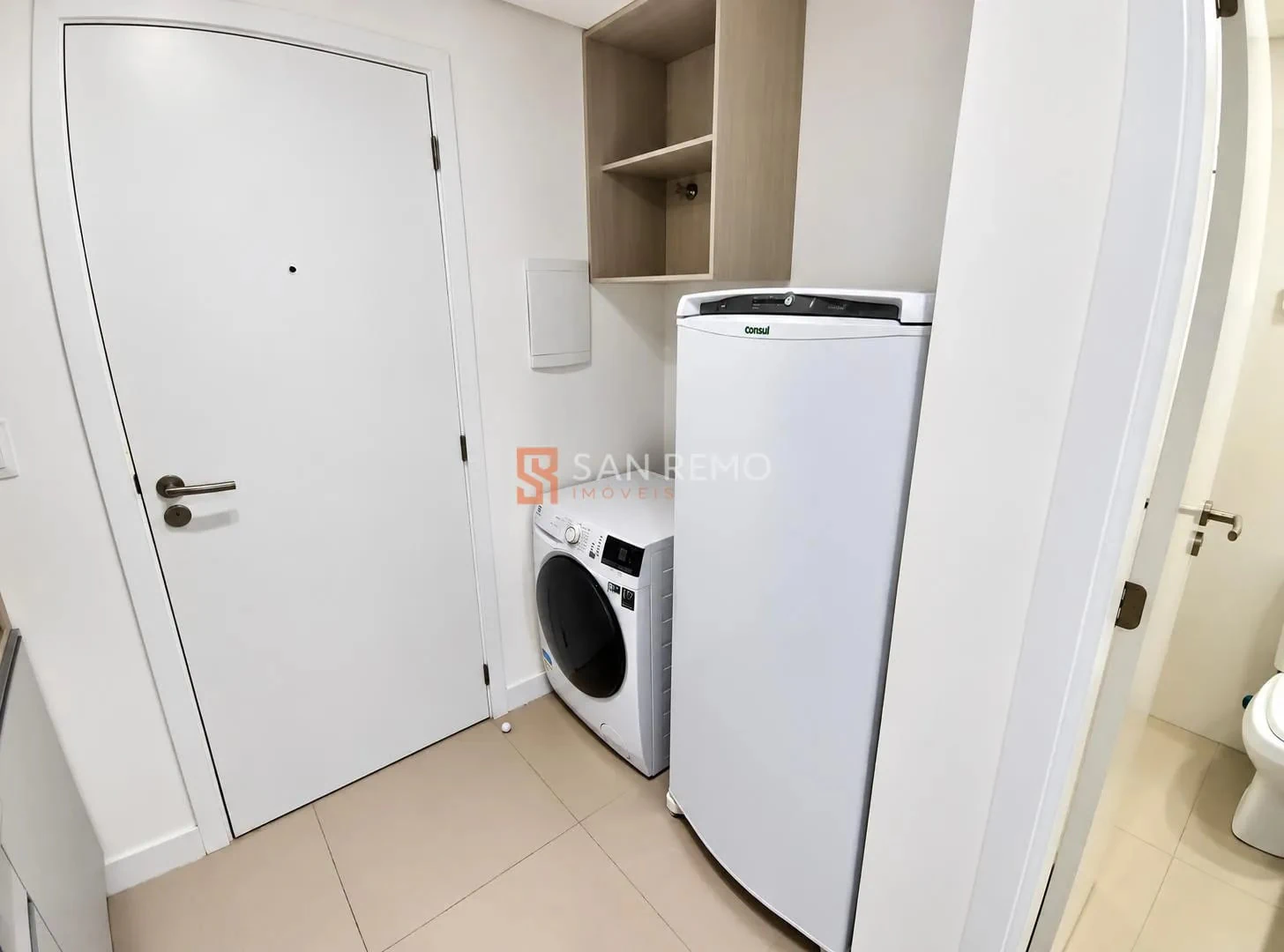 Washing machine in a one-bedroom apartment, 31 m² — photo 5
