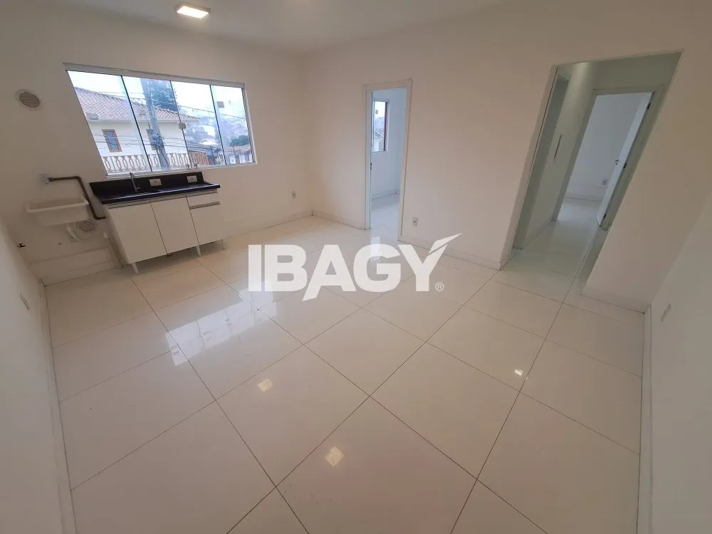 Unfurnished 2-bedroom apartment with 48 m² and kitchenette — photo 2