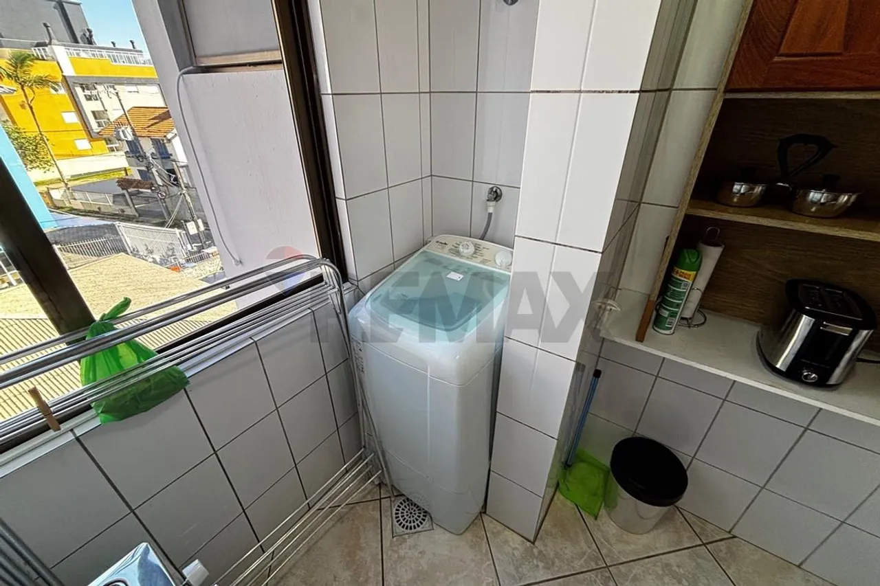 Мебльована квартира з 1 спальнею і 1 ванною — photo 12