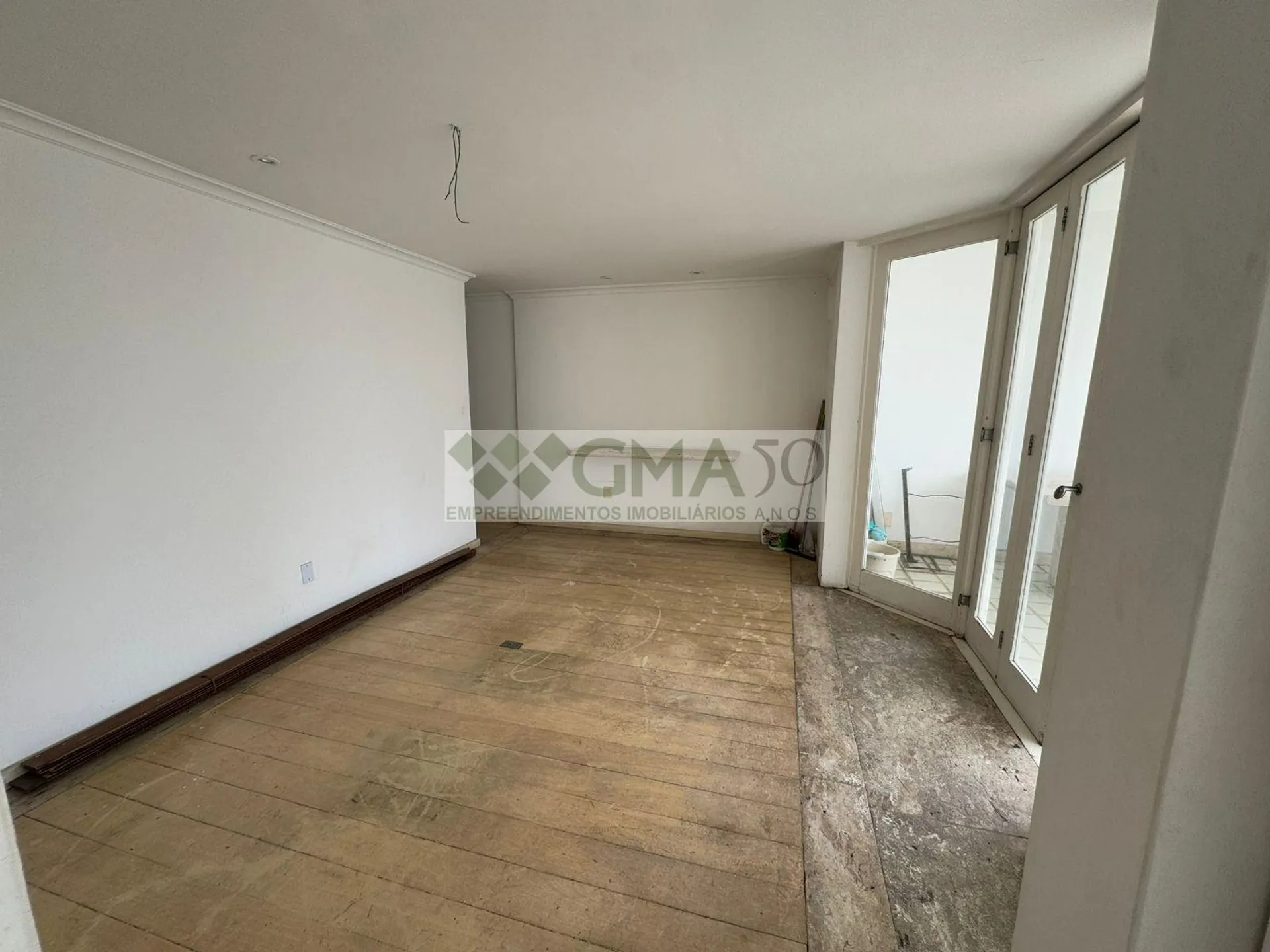 Apartamento com 4 quartos e 4 banheiros, com varanda — photo 46