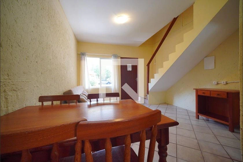 Furnished house, 68 m², with a garden