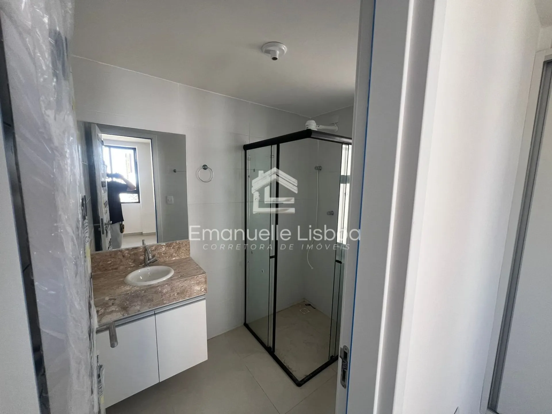 Apartamento, 72 m², com janelas do piso ao teto — photo 21