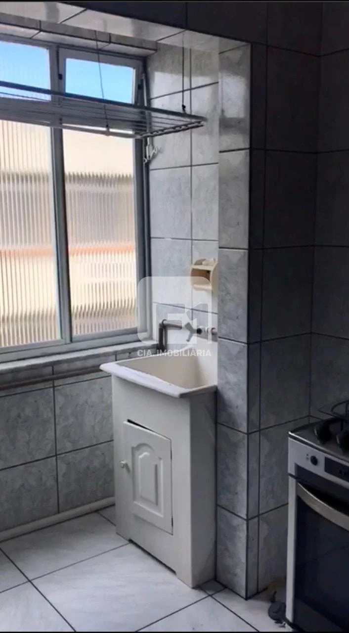 Apartment, 52 m², with wood or laminate floors — photo 2