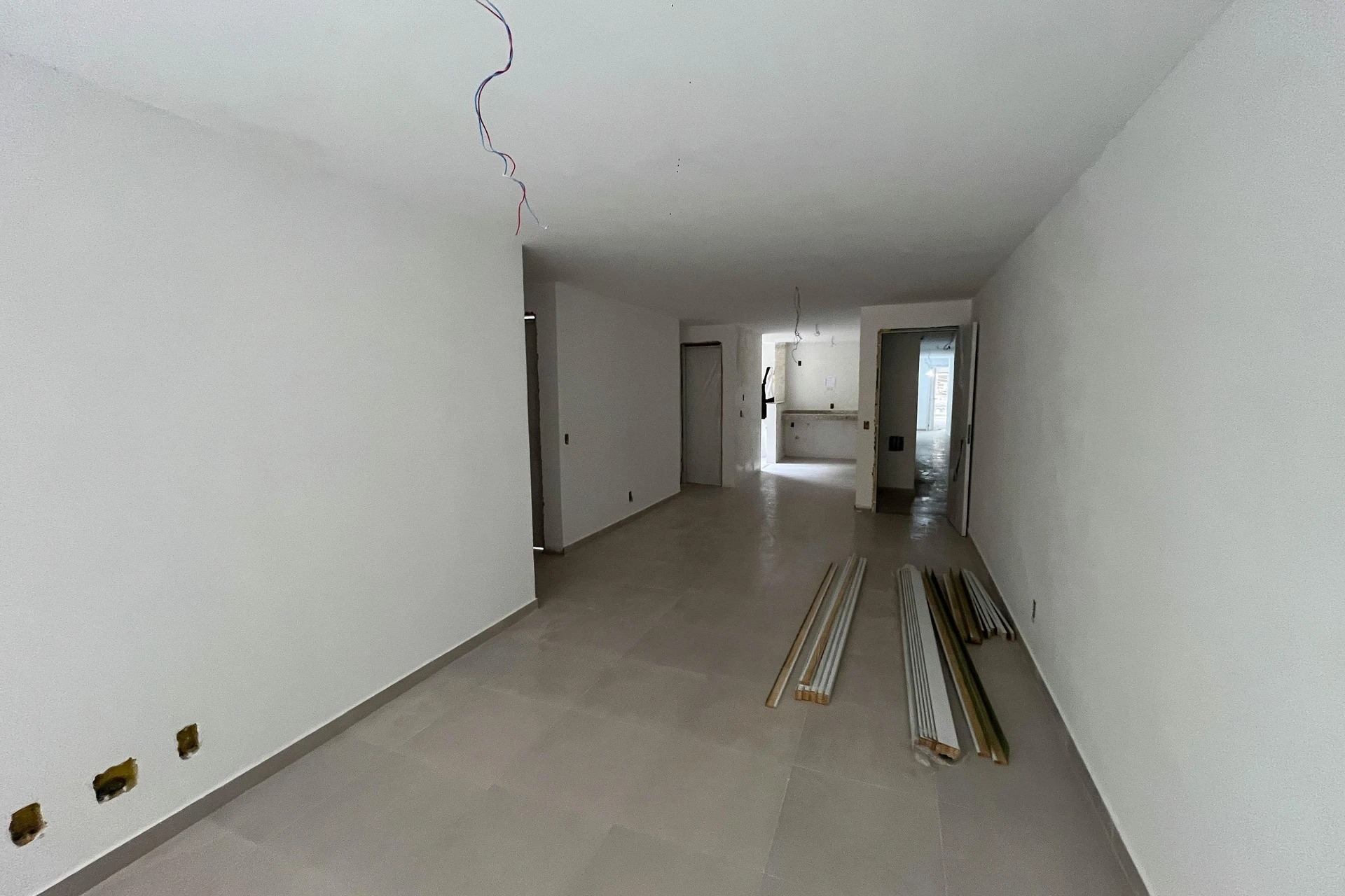 2-bedroom apartment with a mountain view — photo 12