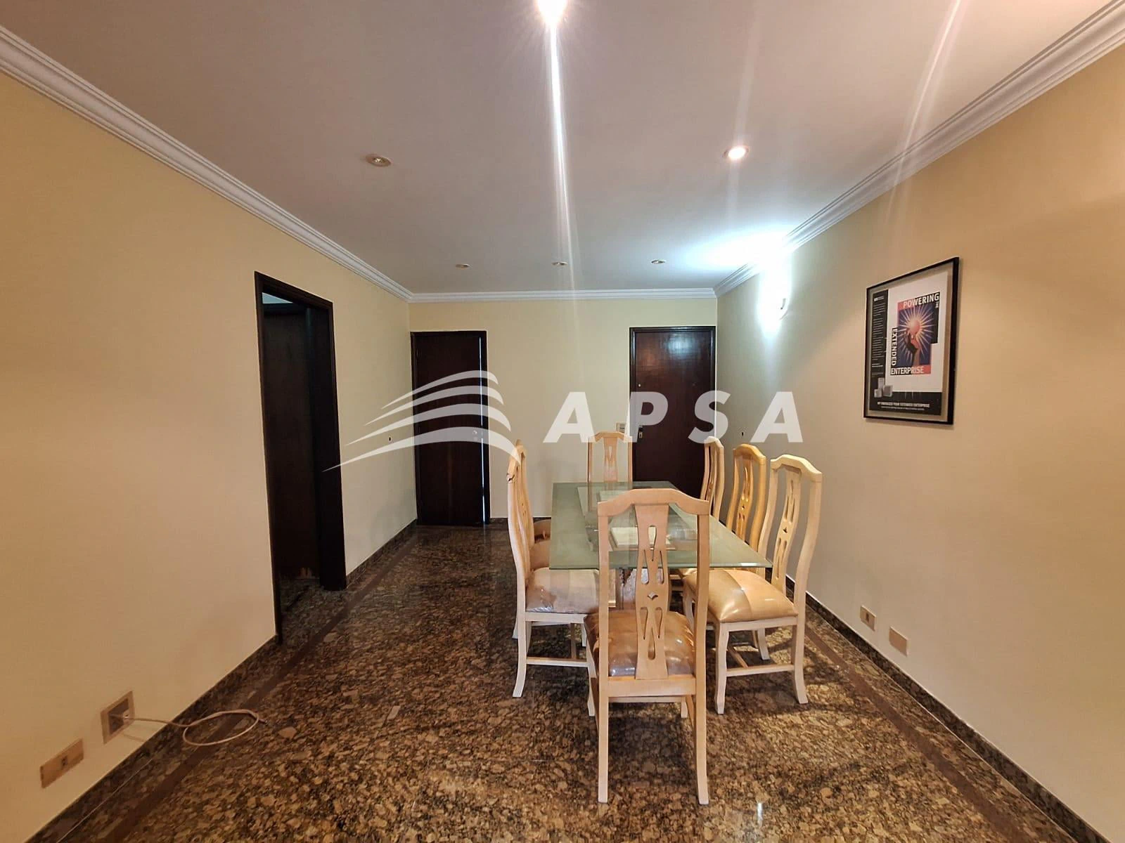 120 m² apartment with 3 bedrooms and separate kitchen — photo 17